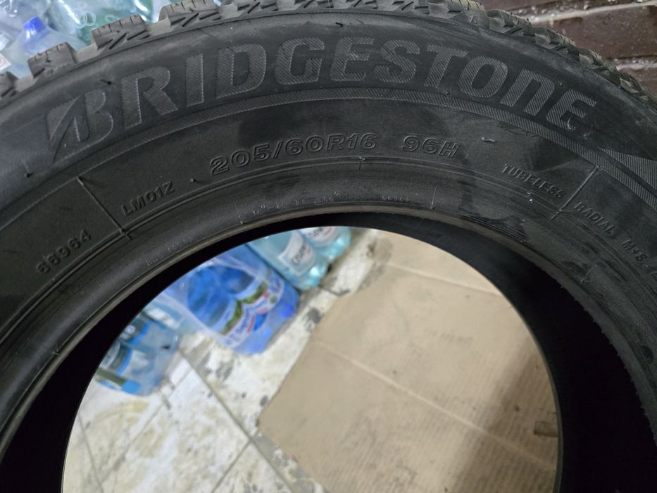 Para opon zimowych 205/60 R16 96H XL Bridgestone Blizzak LM 001 m+s