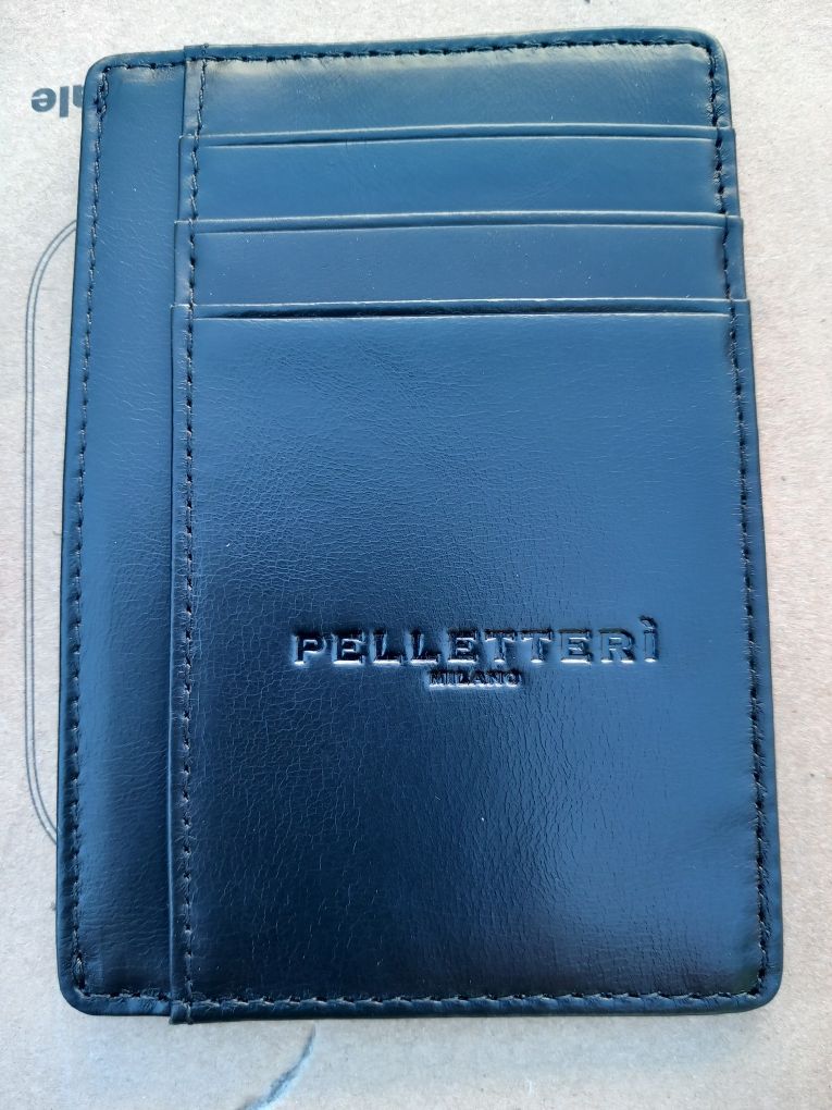 Etui na karty kredytowe na wizytówki Pelletteri Milano czarny