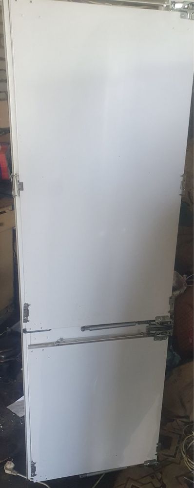 Холодильник  Miele вбудований