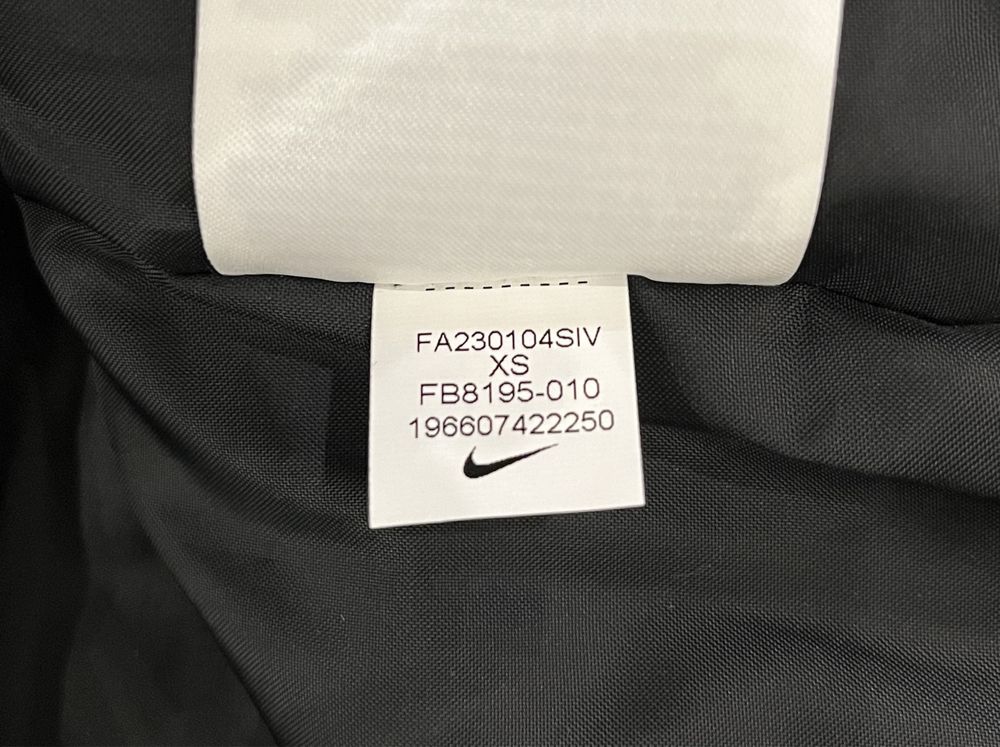 Чоловіча куртка nike m nk wr tf midweight puffer