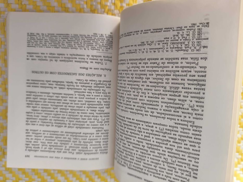 VATICANO II - DOCUMENTOS CONCILIARES
Constituições – Decretos -Declara