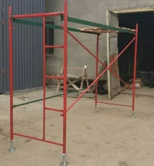 Леса строительные вышка Тура Аренда в Чернигове. / Риштування