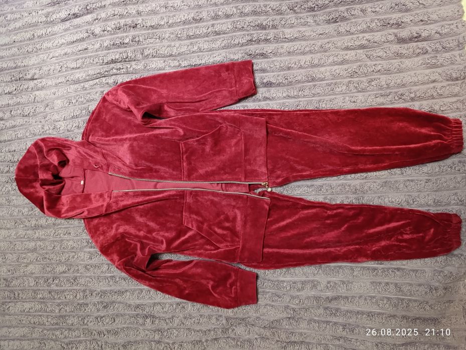 Спортивний костюм велюровий