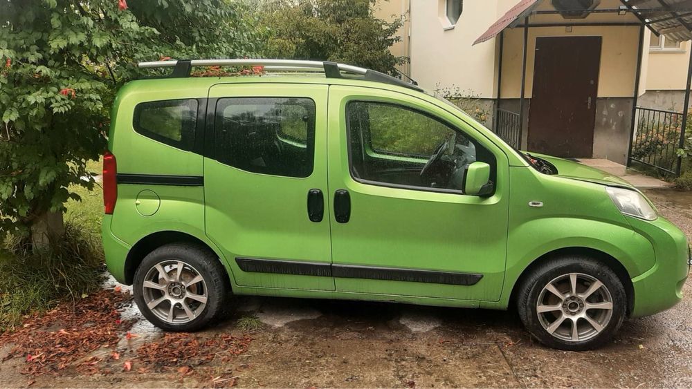 Автомобіль Fiat 2010