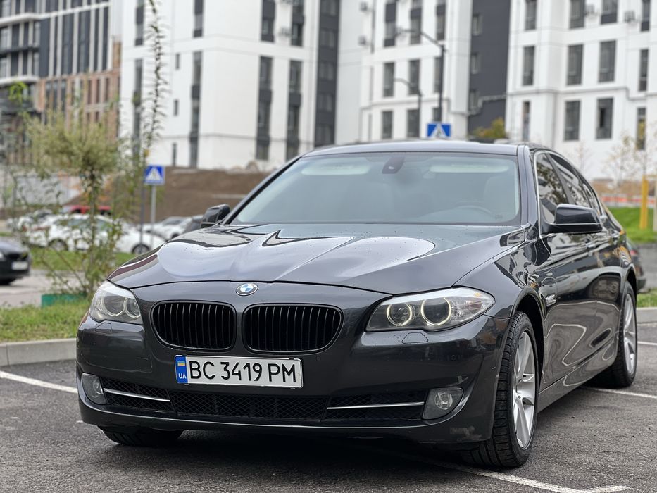 BMW 528i F10 автомат  БМВ