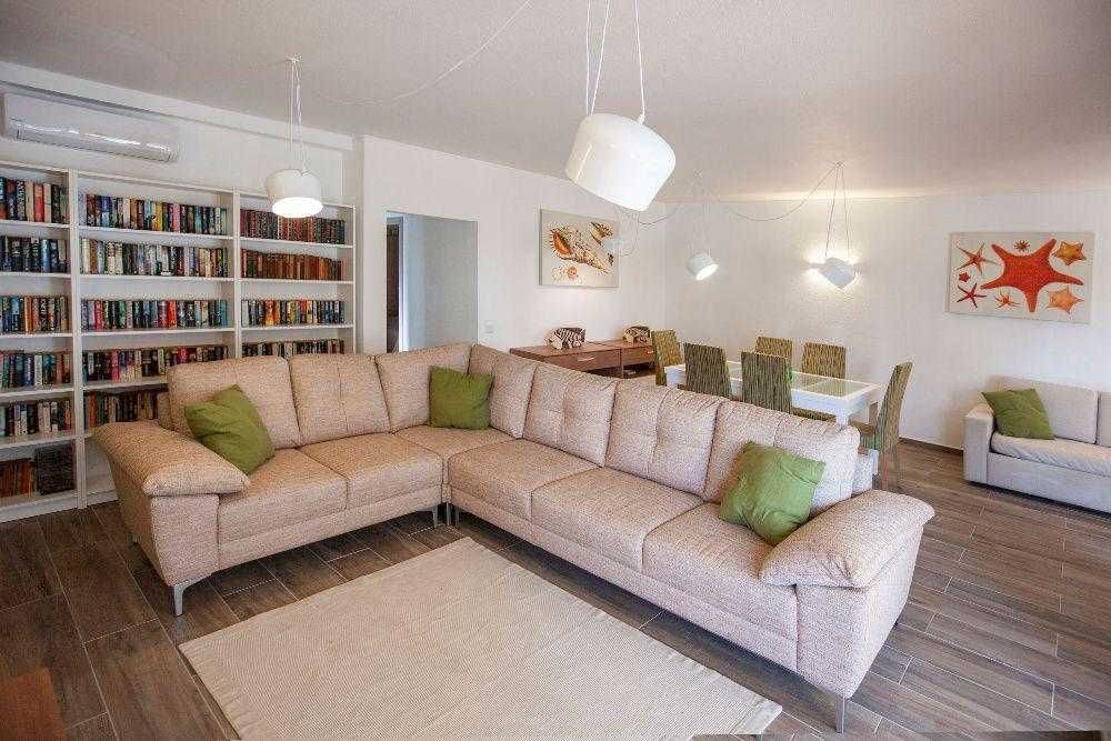Férias Algarve V2 em pleno descanso no Carvoeiro · Ver semanas livres