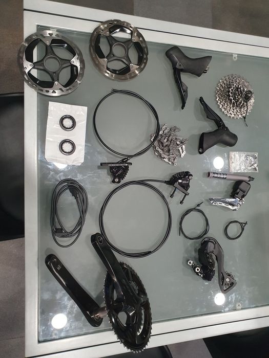 Grupo Shimano 105 Di2 12v