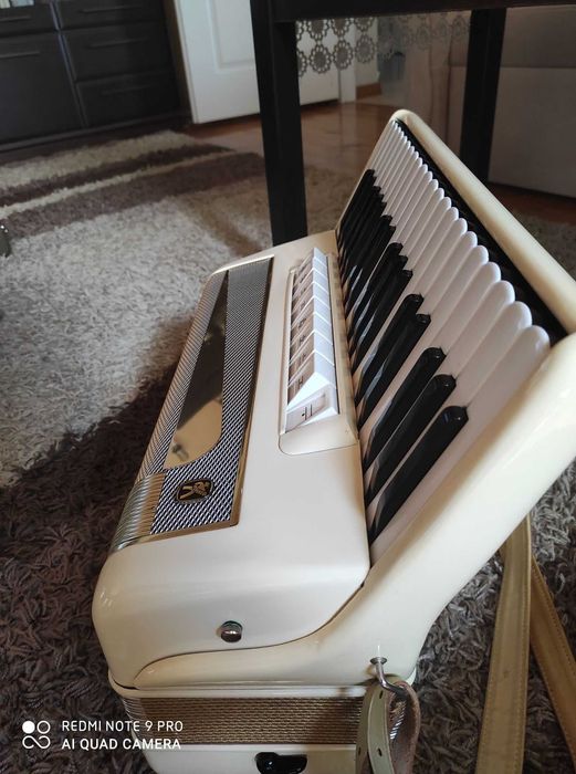 Hohner Lucia IV P (4P) Akordeon