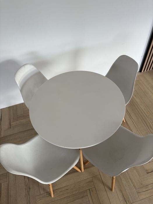 Zestaw stół okrągły + 4 krzesła w stylu skandynawskim: