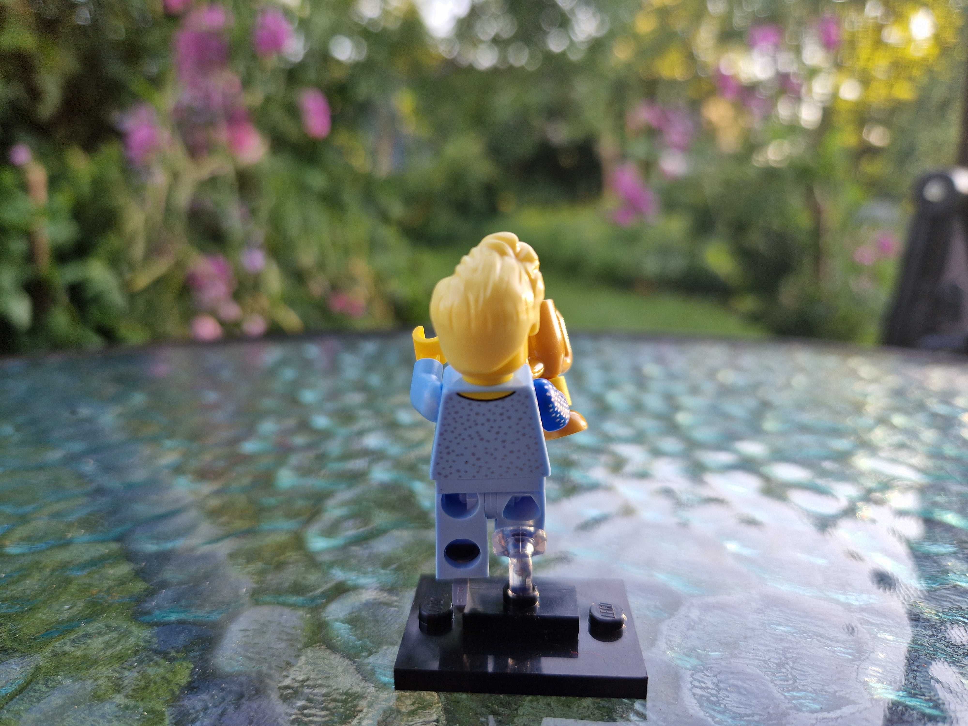 Lego Minifigures 71032 Seria 22  Łyżwiarz 6