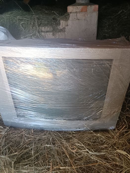 Телевізор Saturn ST21NF1