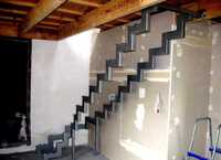 Schody stalowe, konstrukcje stalowe schodów, balustrady schodowe.