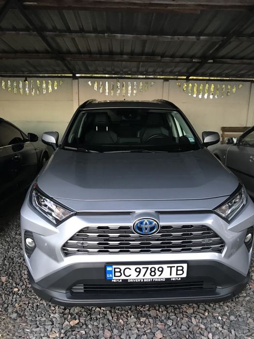 Toyota rav4 гібрид