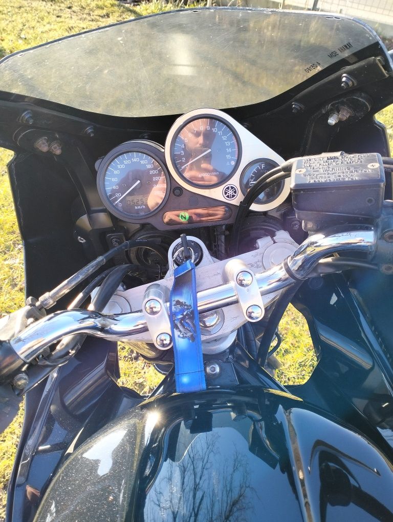 Yamaha Fazer 600