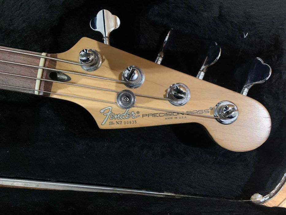 Baixo Fender Precision Bass Deluxe USA 1992