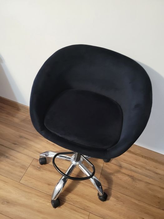 Krzesło obrotowe barowe