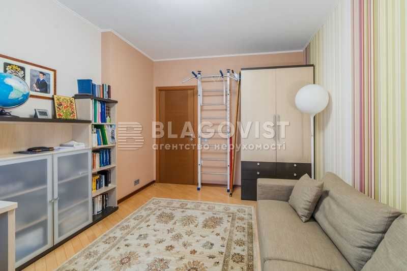 ул Дмитриевская 69 - 3х комн 104 м кв с паркингом
