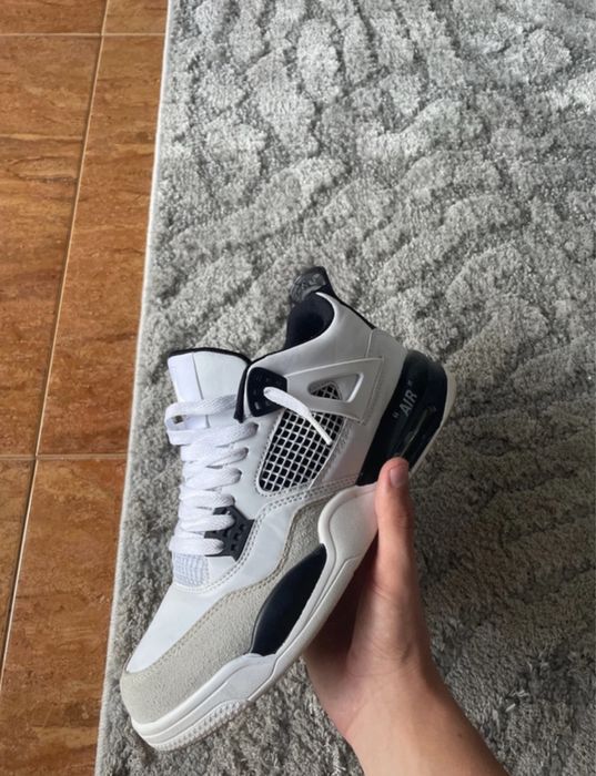 Jordan 4 Military