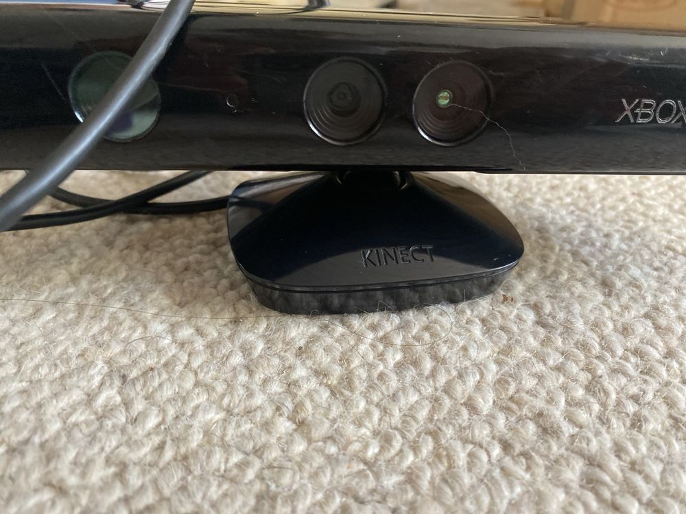 Zestaw Kinect 360 i Gra Kinect Adeventures