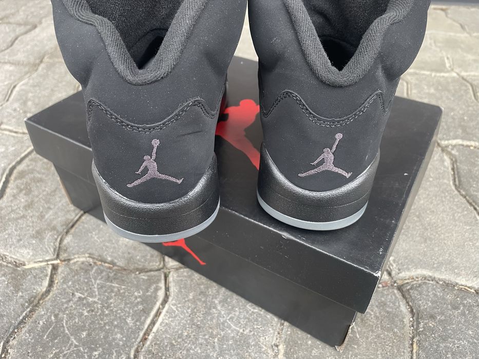 Ботинки Air Jordan 5 Retro black в наявності