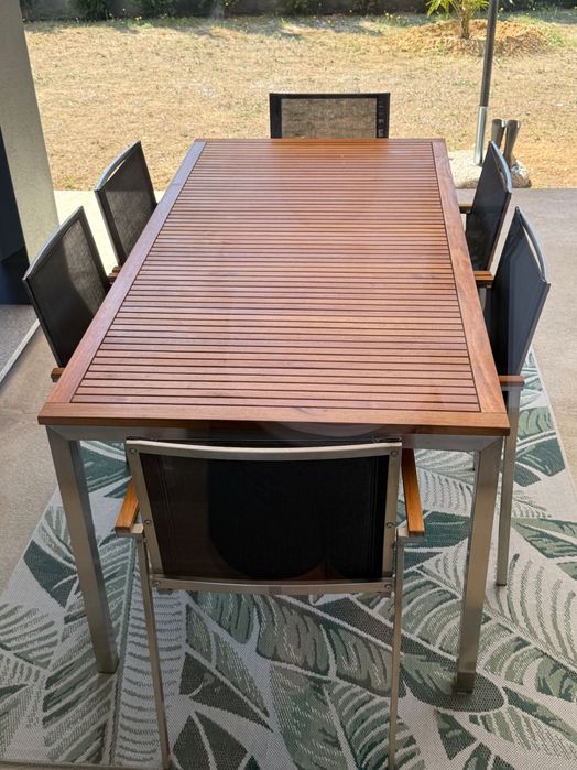 Mesa  de jardim com 6 cadeiras