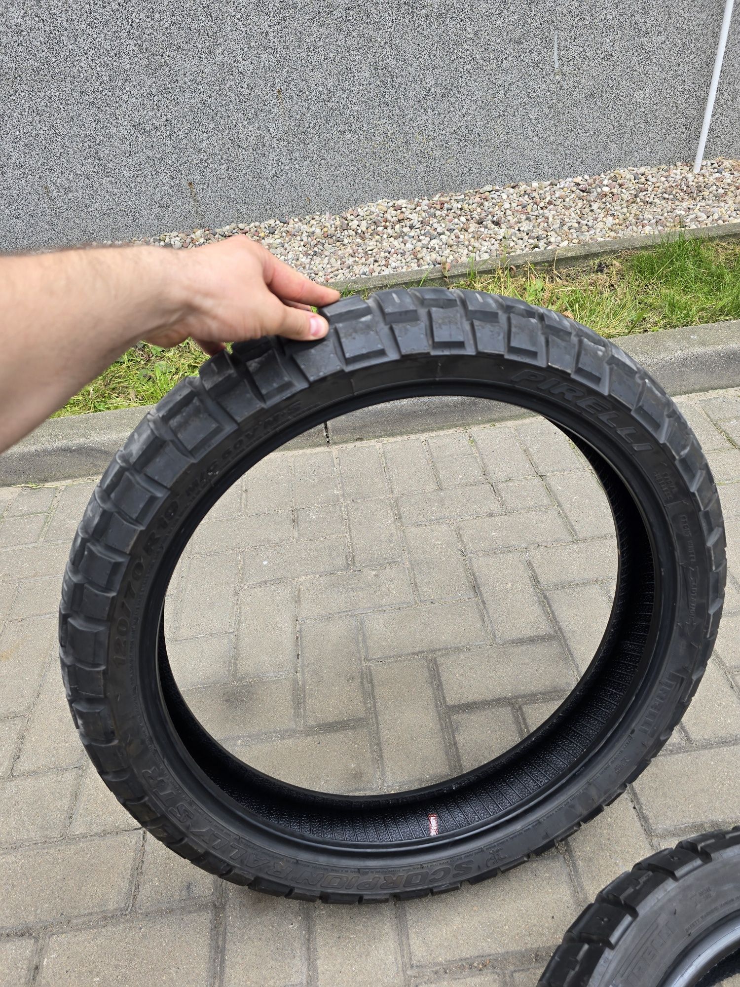 Opony Pirelli Scorpion Rally STR 120/70 R19 i 170/60 R17 – 2024 Rok