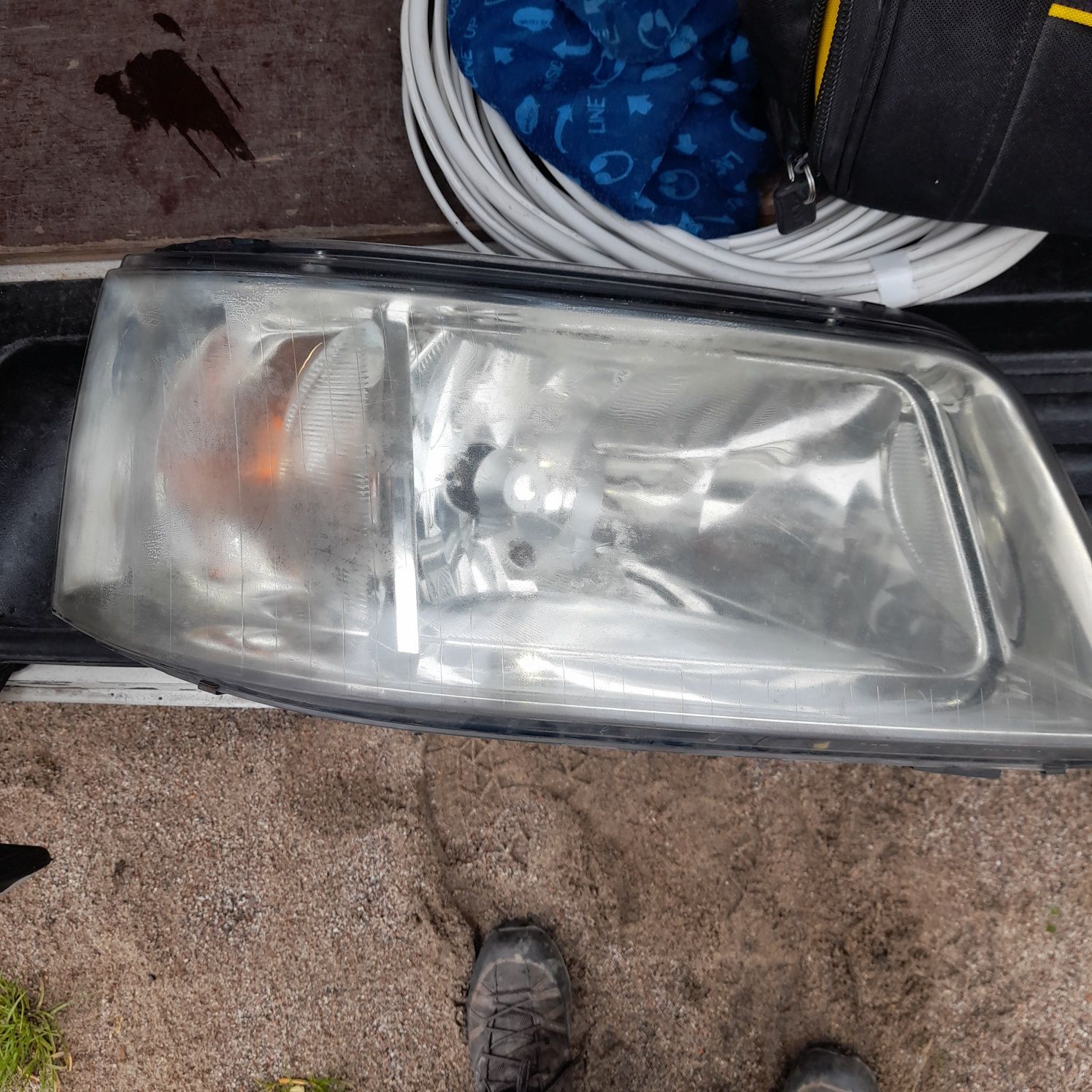 Lampa prawa przód VW T5