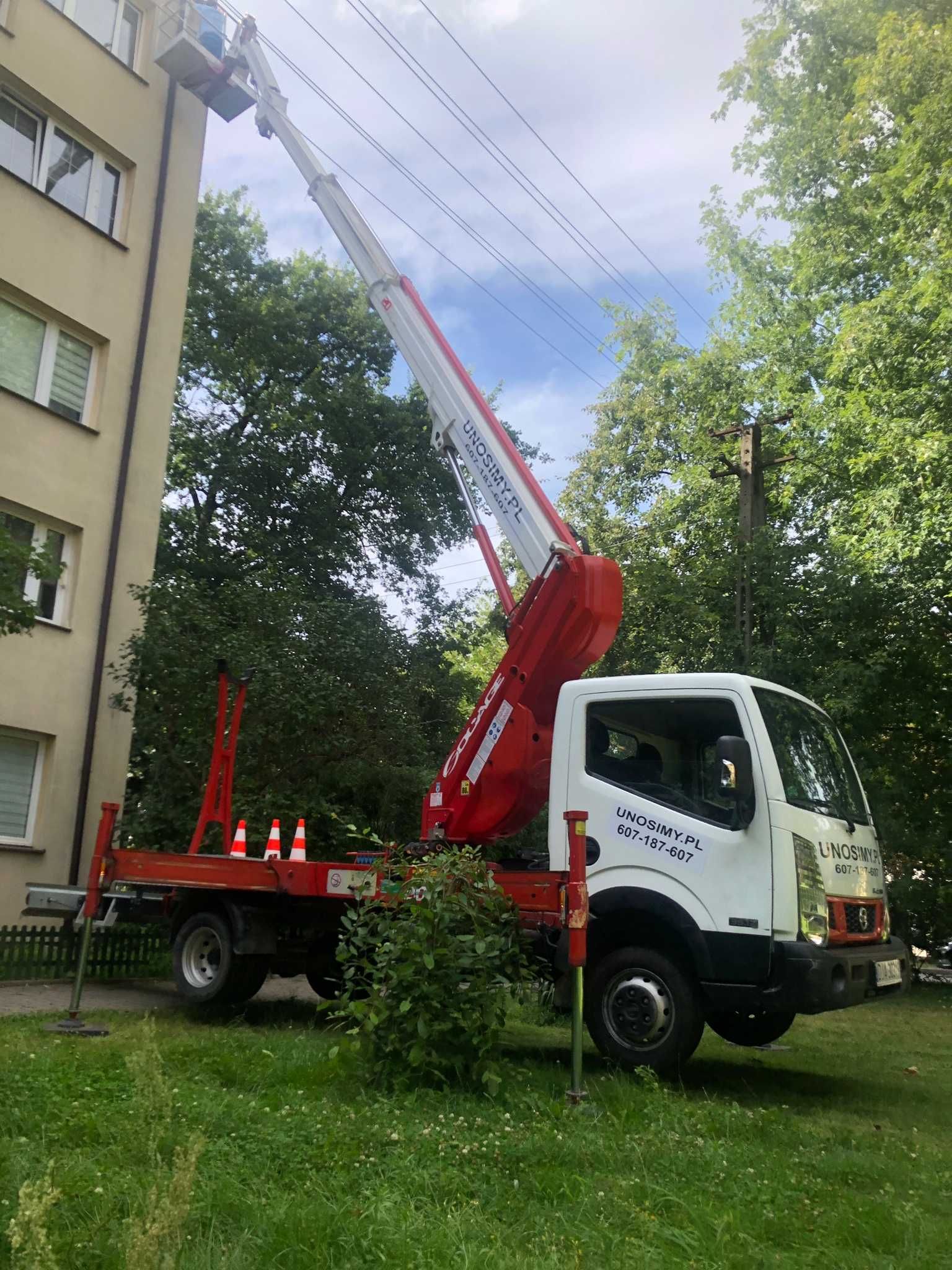 Podnośnik koszowy - tanio - solidnie - usługi na wysokości