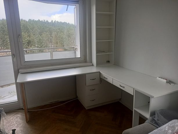 Duże biurko narożne + półki