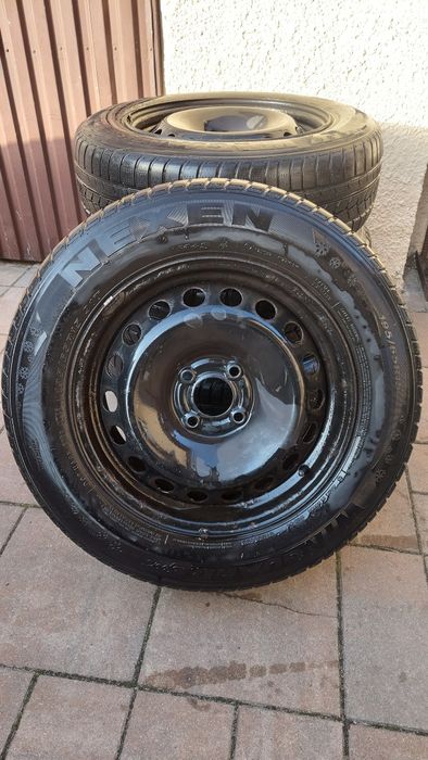 Koła zimowe 15 cali + kołpaki Renault