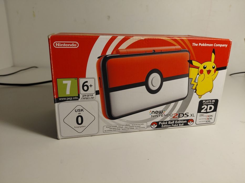 Nintendo 2DS XL Poké Ball Especial Edition