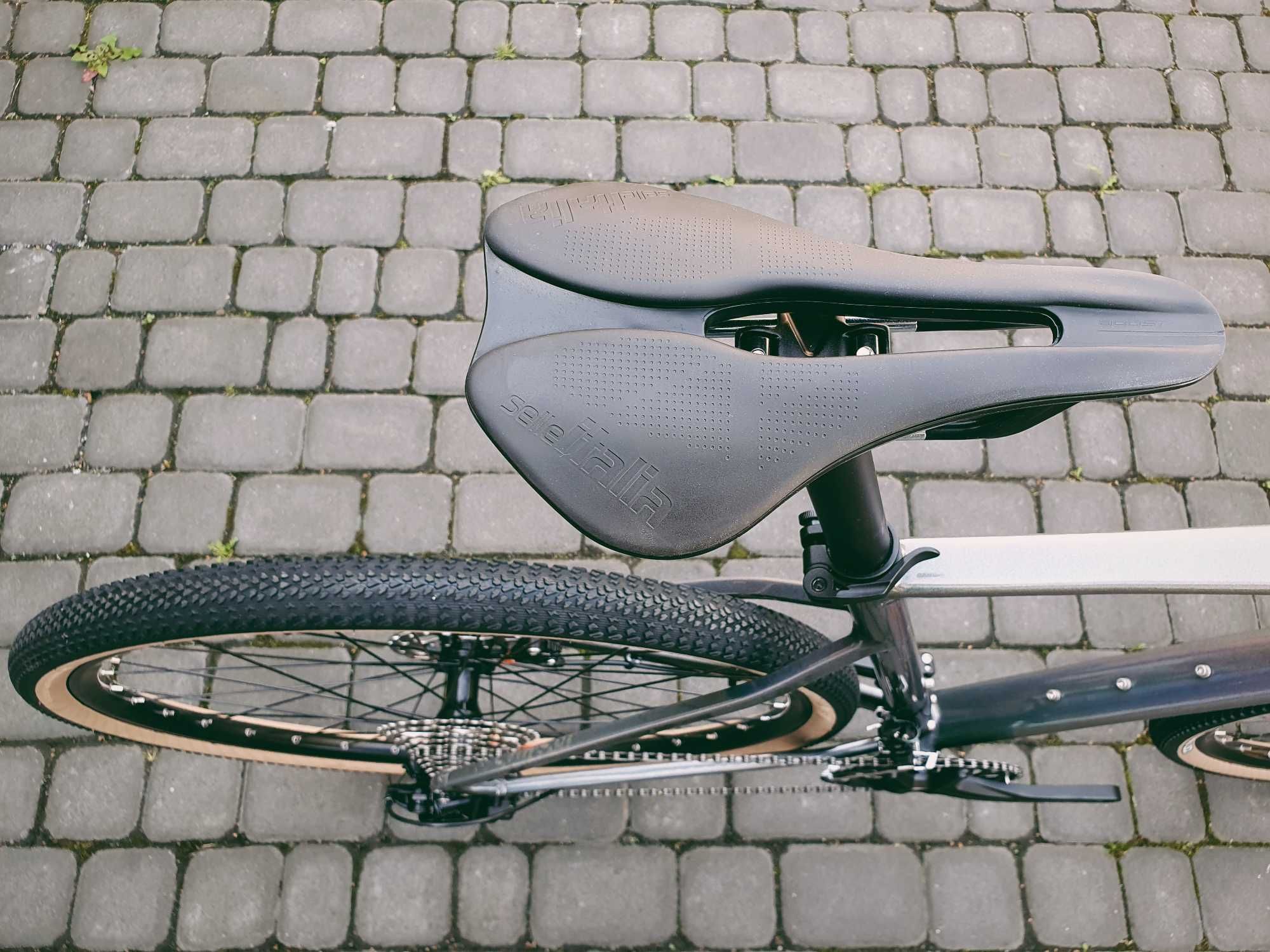 SM Storm Focus, rozm. 54cm, 58cm, tęcza, gravel, 2x10, grx, -25%
