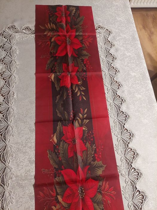 Nowa serweta świąteczna bieżnik długość 178cm, szerokość 31,5 cm
