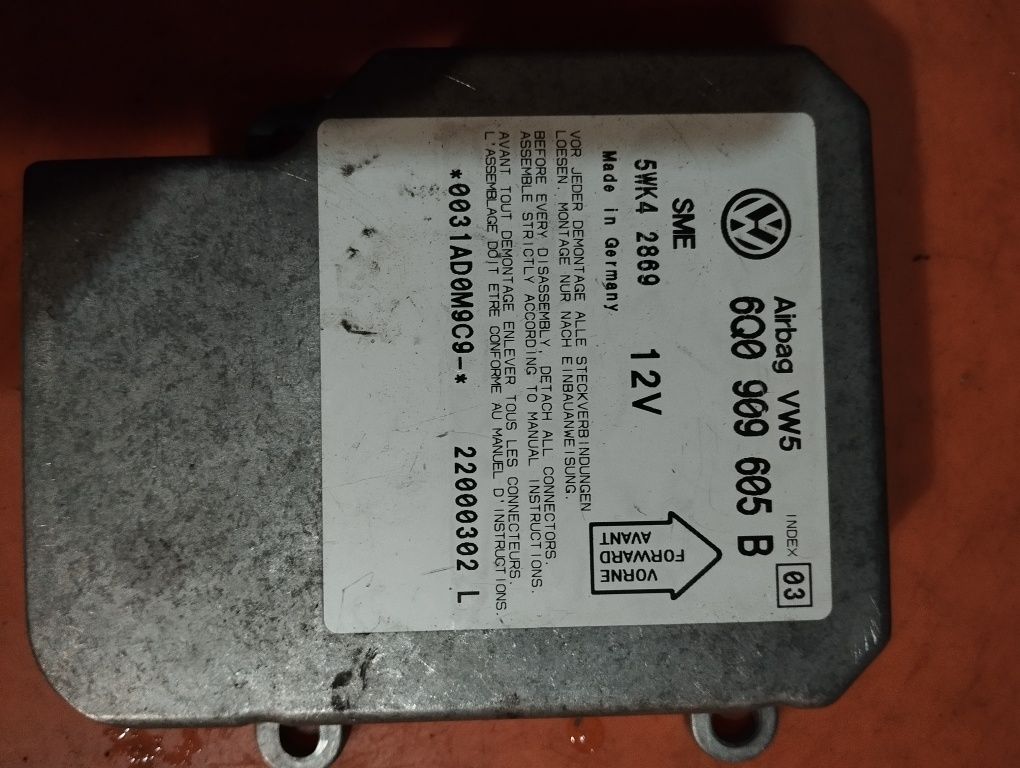 Блок управління airbag vw passat b-5 6q0909605b