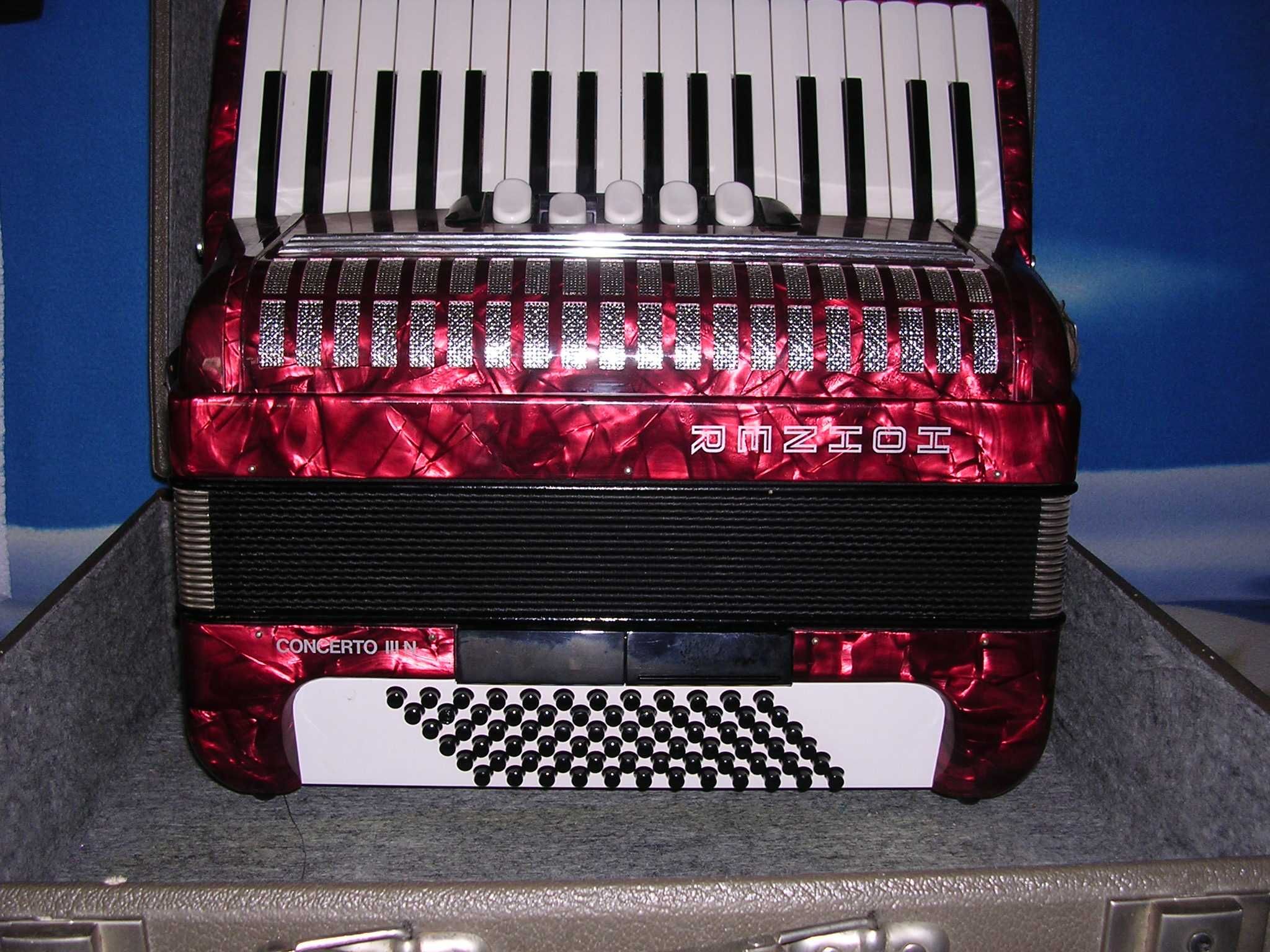 Akordeon Hohner Concerto III  72bas