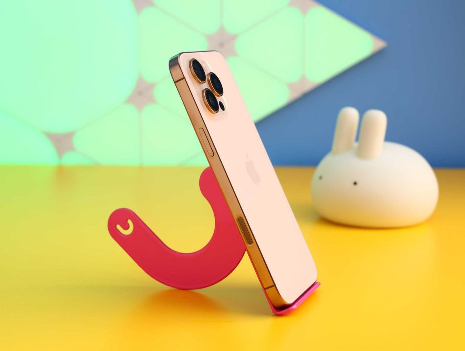 Смартфон Apple iPhone 16 Pro Max 256GB Desert (152568) Б/У З ГАРАНТІЄЮ