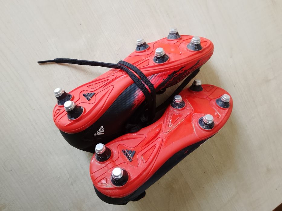 Дитячі буци від Адідас нові розмір 34