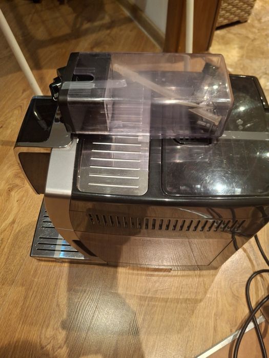 Ekspres do kawy delonghi