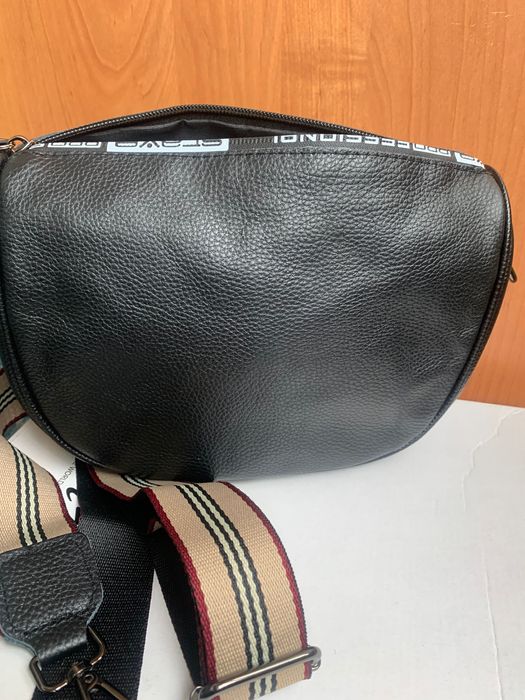 Шкіряна сумочка. Нова!