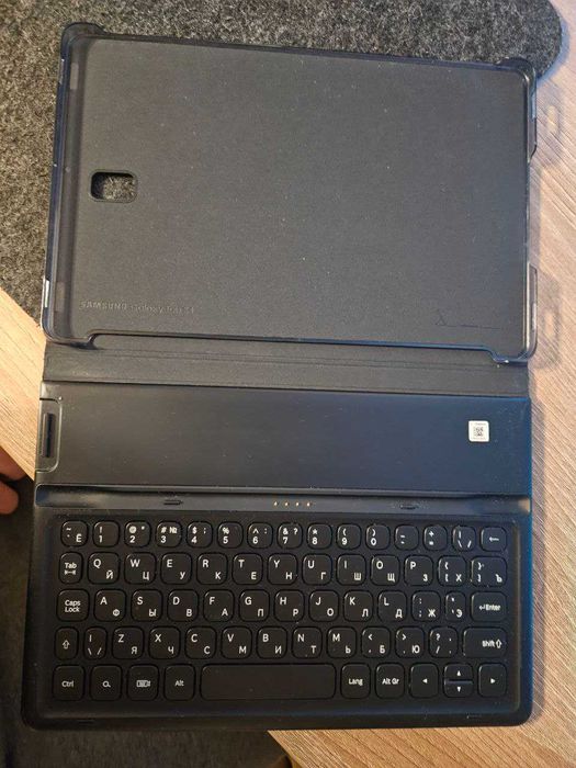 Чохол-клавіатура Samsung Tab S4 (оригінал, хороший стан)