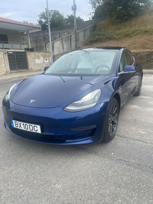 Tesla Model 3 Long-Range Dual Motor AWD