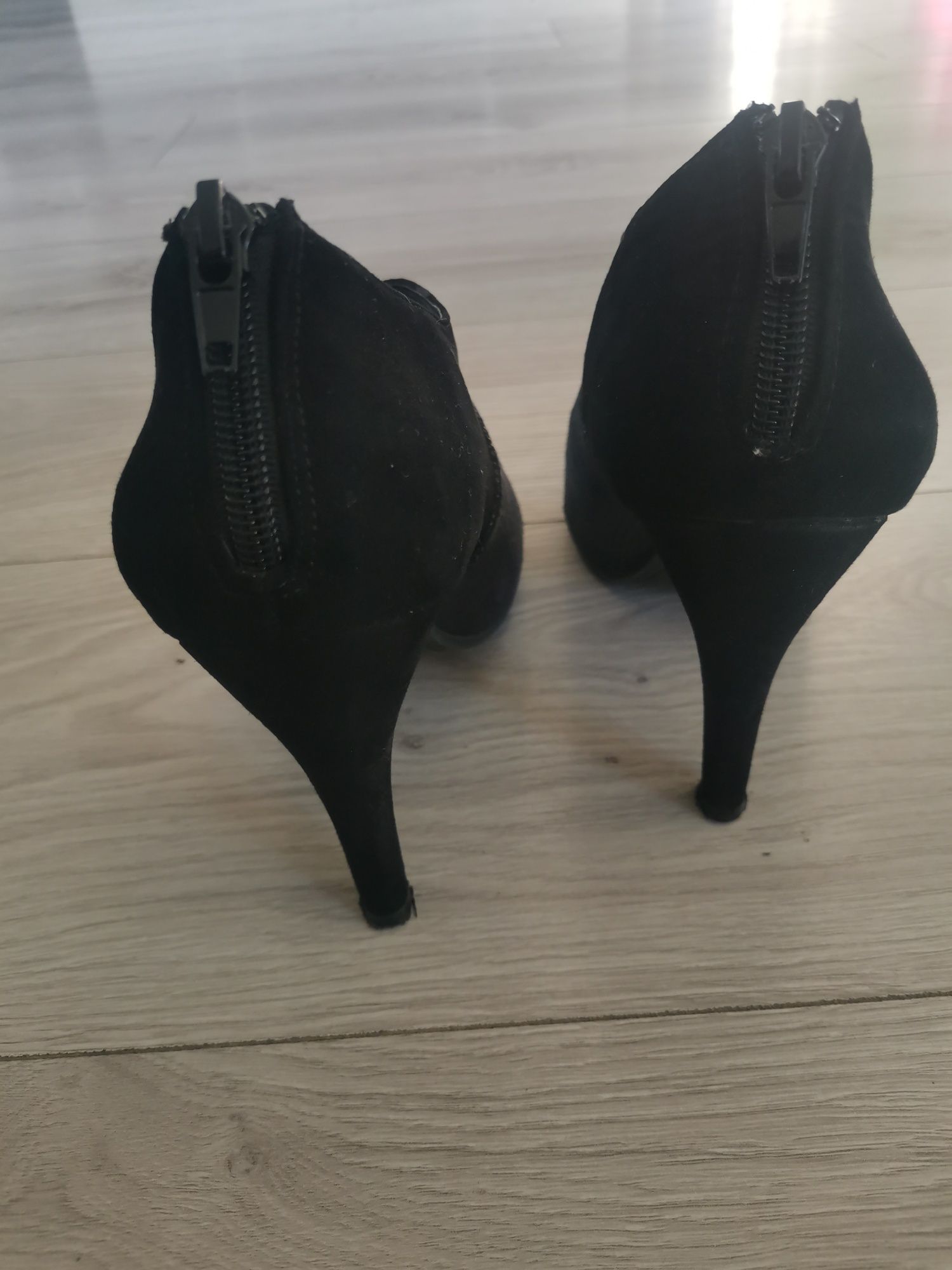 Szpilki 37 2 pary za 40 zł buty na obcasie