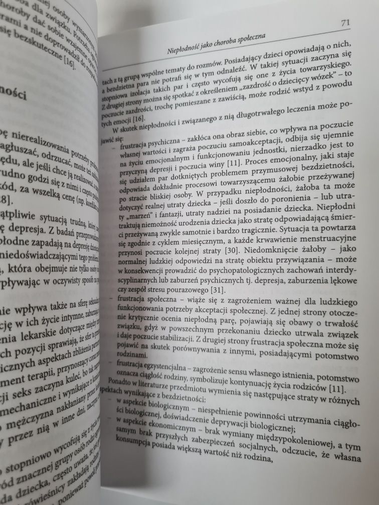 Choroby społeczne i człowiek w podmiocie leczniczym - Książka