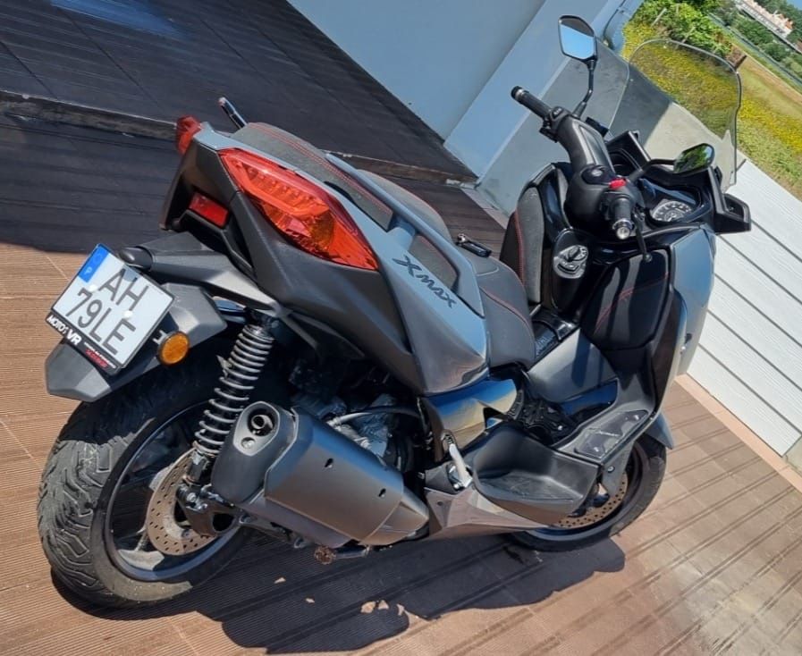 YAMAHA X-Max 300