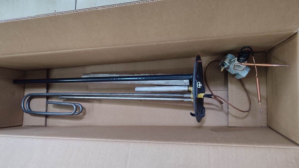 Grzałka Ariston 2.2 KW do zbiorników BCH anoda