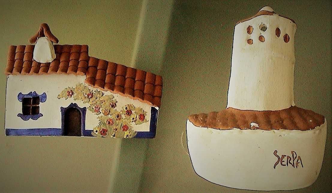 CASAS-miniaturas-p/pendurar)-O preço é o de cada uma das 11 peças.