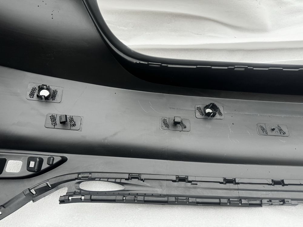 Бампер задний Volkswagen Jetta 6 GLI