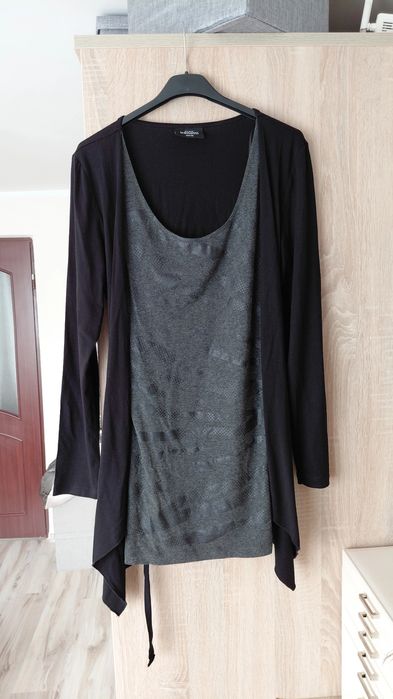 Szara bluzka z czarnym kardiganem s