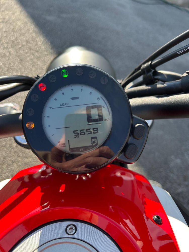 Yamaha XSR 700 poucos KMS