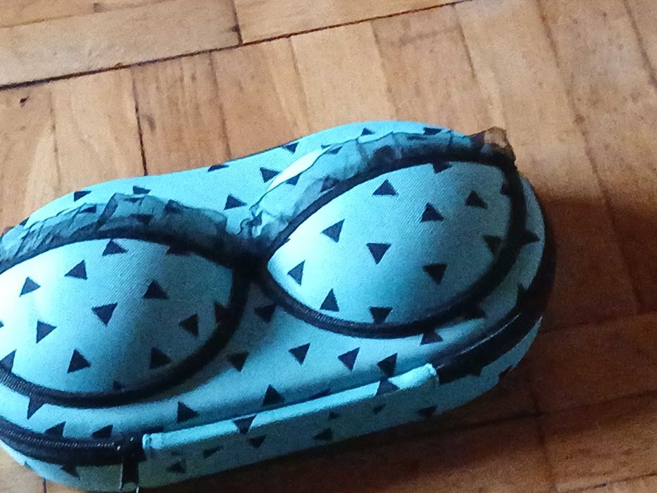 Wielka wyprzedaż  torebki damskie buty Gucci  sukienki